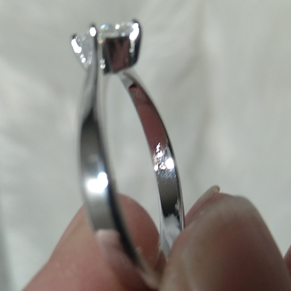 FINAL SALE! Gorgeous 925 Stamped CZ Diamond Ring Sz.8 Never Wore - Picture 10 of 11